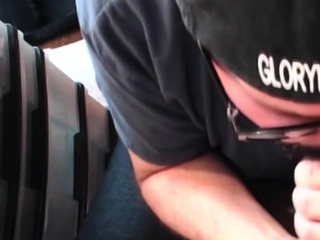 Homemade gloryhole DILF sucks at home