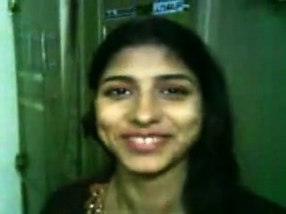 Babe: Watch this sexy clip of Pakistani babe naked then give