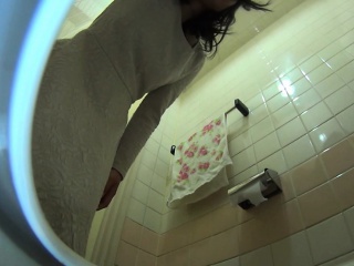 Asian babe public peeing...