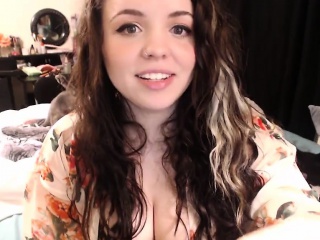 Teen xlatinahotx flashing boobs on live webcam