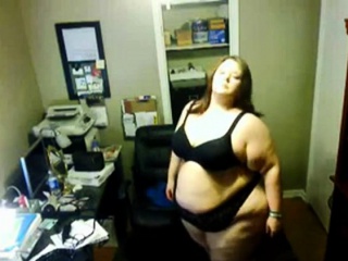 Solo 78 Showing Off Her Body On Webcam...