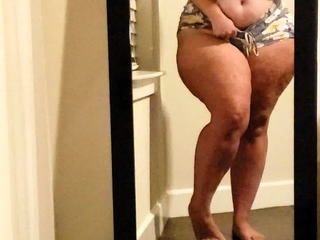 Fat Brunette Latina Bbw Rubs Her Big Pussy...