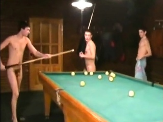 Play Pool In Nude...
