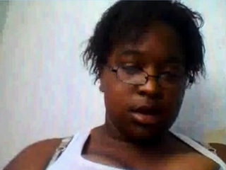 Ebony Shows Big Tits On Webcam...