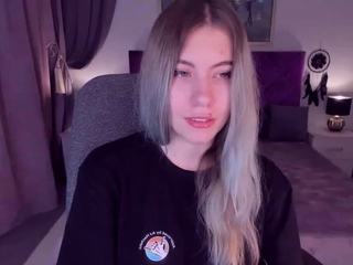 Blonde amateur Ukrainian teen SimaDark on webcam
