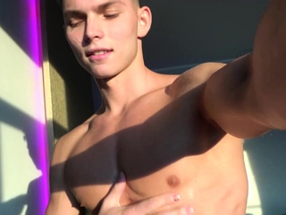 EastBoys – Muscle boy Tommy Gold jerks his big dick