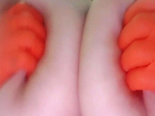 Amateur tennis player exposes her big boobs