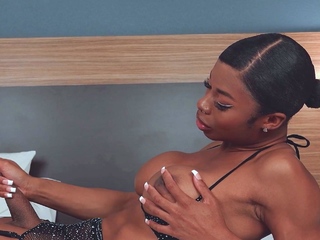 BOBSTGIRLS – Tops or Tails? Both Perfect!