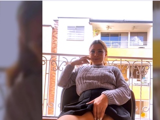 BBW Camgirl on Balcony Legs Spread with Interactive Toy