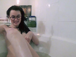 SMALL TIT BRUNETTE TATTOOED TEEN GIRLFRIEND CAUGHT IN SHOWER