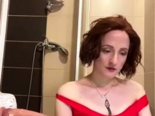 Fat Amateur With Big Jugs Masturbates With Toy