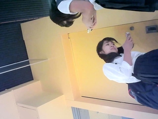 可愛い仲良し JKは話に夢中他 voyeur jp