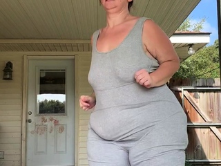 -Onlyfans.com- Hourglassleigh – Now That It—s Warm Again-
