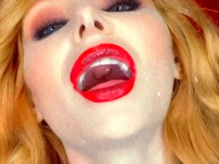 Solo girl masturbates with double dong No anal