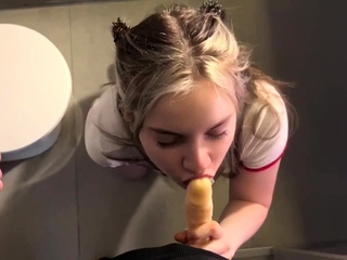 Devdaria Gives Blowjob At KFC