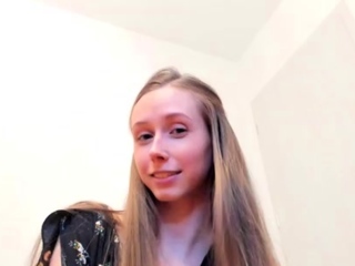 Alice Quine – Giantess Coercing You Into Full Body Worship