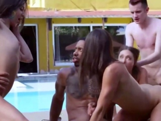 Interracial 3 shares a thick knob in gang sex